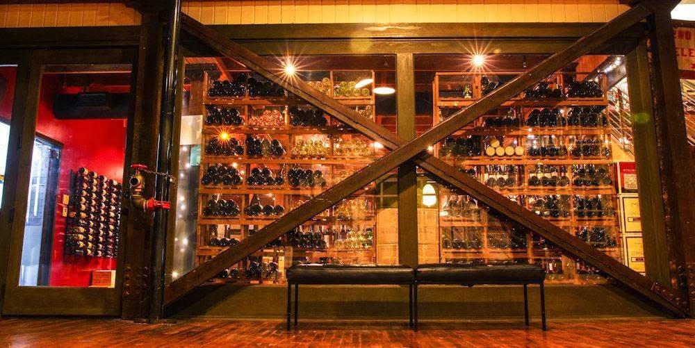 Packing House Wines | restaurant | 540 W 1st St, Claremont, CA 91711, USA | 9094459463 OR +1 909-445-9463