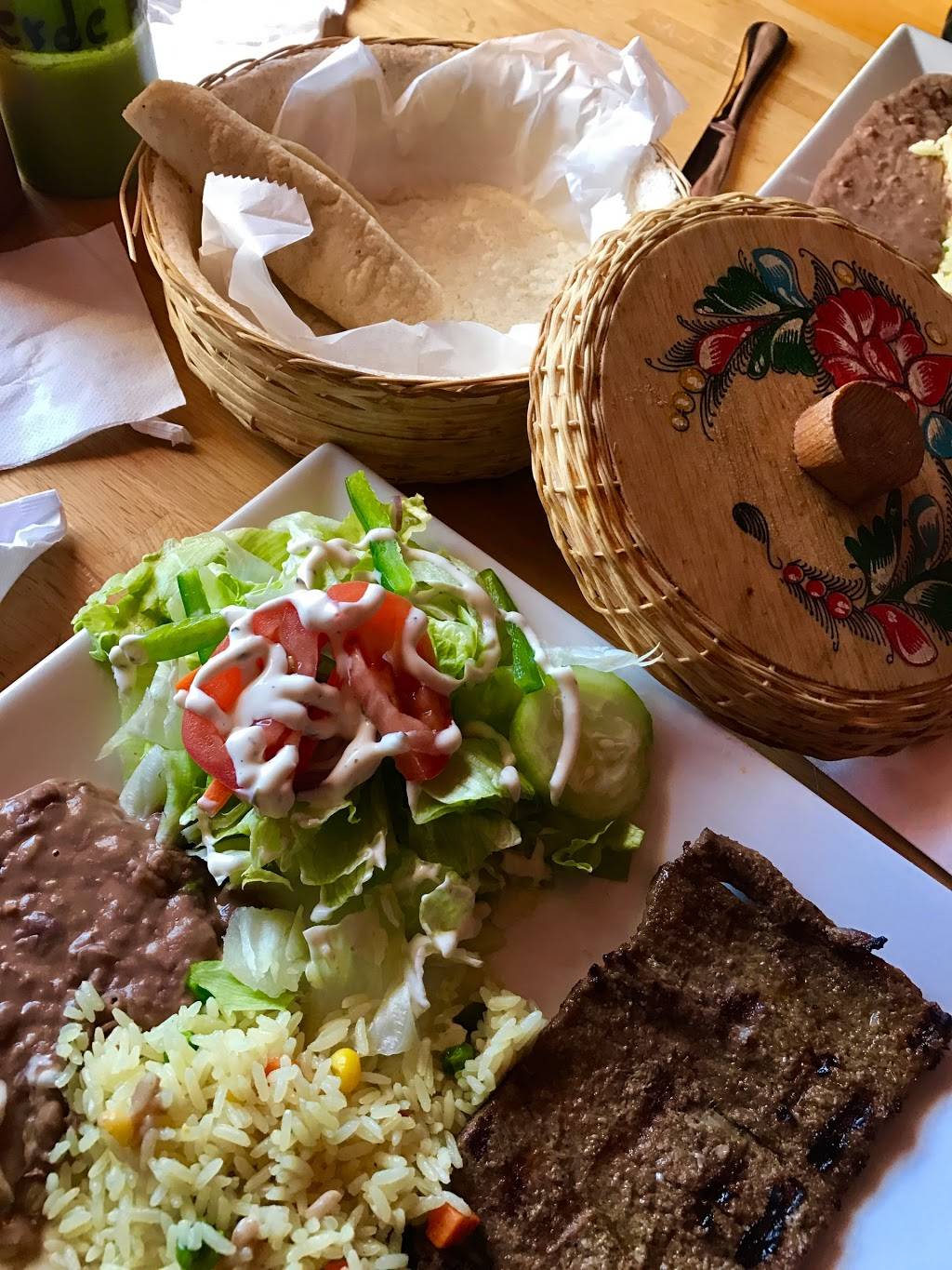 Almitas Restaurant | meal takeaway | 13418 Occoquan Rd, Woodbridge, VA 22191, USA | 7034904644 OR +1 703-490-4644