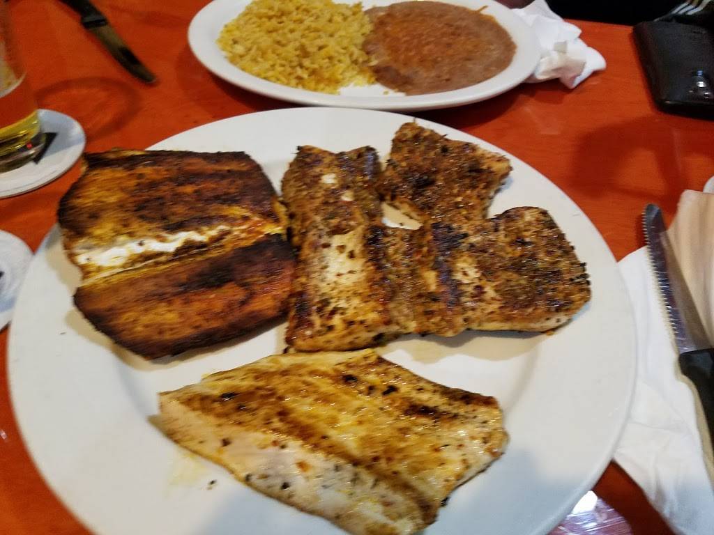 Rattlesnake Jakes Bar & Grill | restaurant | 2060 NE 2nd St, Deerfield Beach, FL 33441, USA | 9544214481 OR +1 954-421-4481