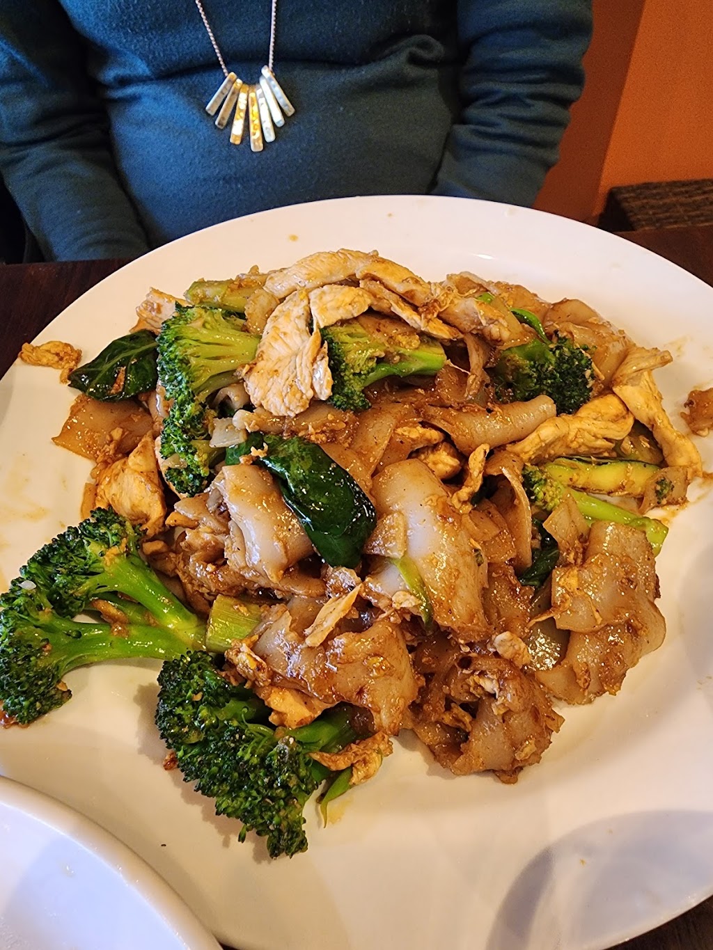 Maprow Thai | restaurant | 1286 MD-3 Unit 8, Crofton, MD 21114, USA | 4107218188 OR +1 410-721-8188