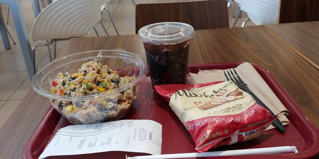 Tossed | restaurant | 6000 Glades Rd, Boca Raton, FL 33431, USA | 5615443144 OR +1 561-544-3144