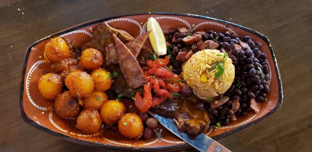 Toma la - The Portuguese Pit Stop | restaurant | Hannon South, Hamilton, ON L0R 1P0, Canada | 9056928662 OR +1 905-692-8662