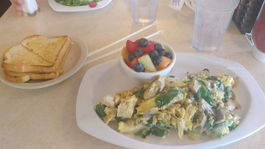 Vics All Star Kitchen | restaurant | 201 Main St A, Pleasanton, CA 94566, USA | 9254840789 OR +1 925-484-0789