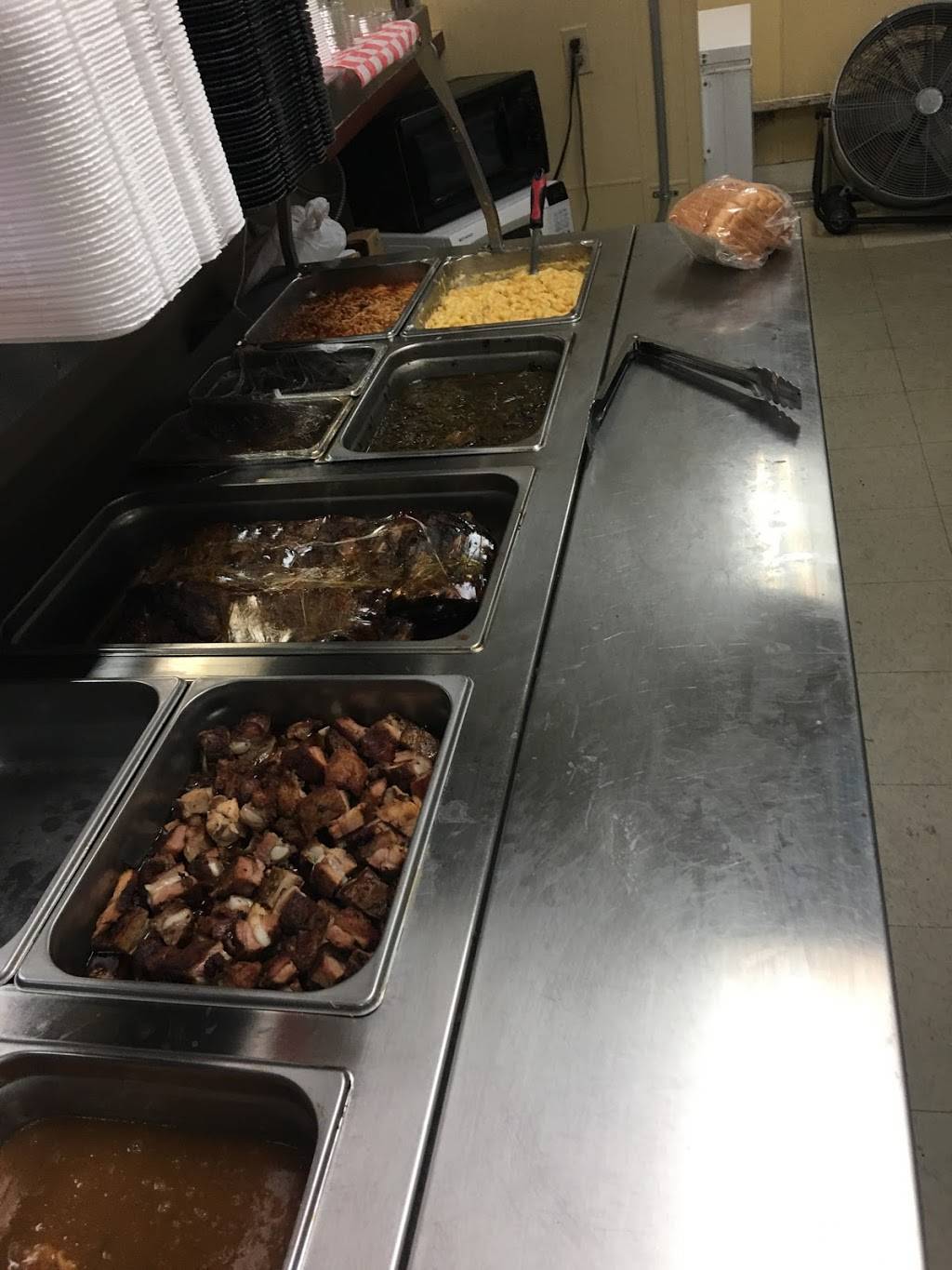 Holy Smokes BBQ | restaurant | 5908 N 76th St, Milwaukee, WI 53218, USA | 4142521898 OR +1 414-252-1898