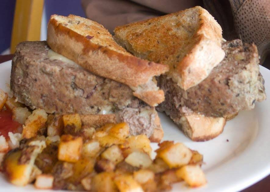 Grumpys Cafe | restaurant | 2621 W 14th St, Cleveland, OH 44113, USA | 2162415025 OR +1 216-241-5025