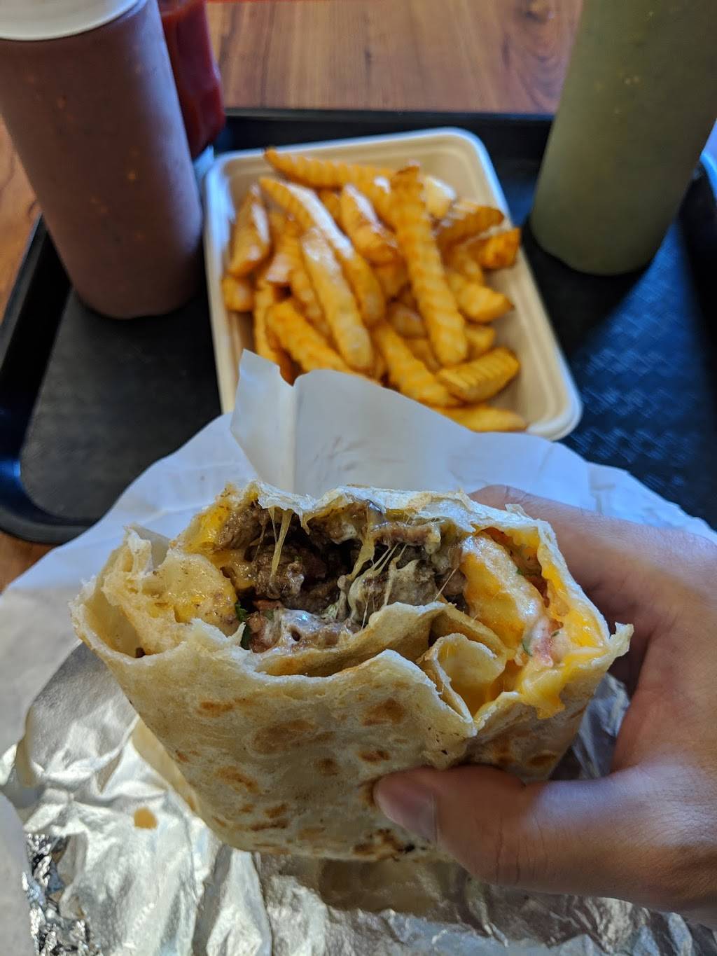 Don Carlos Taco Shop։ | restaurant | 737 Pearl St #113, La Jolla, CA 92037, USA | 8584560462 OR +1 858-456-0462