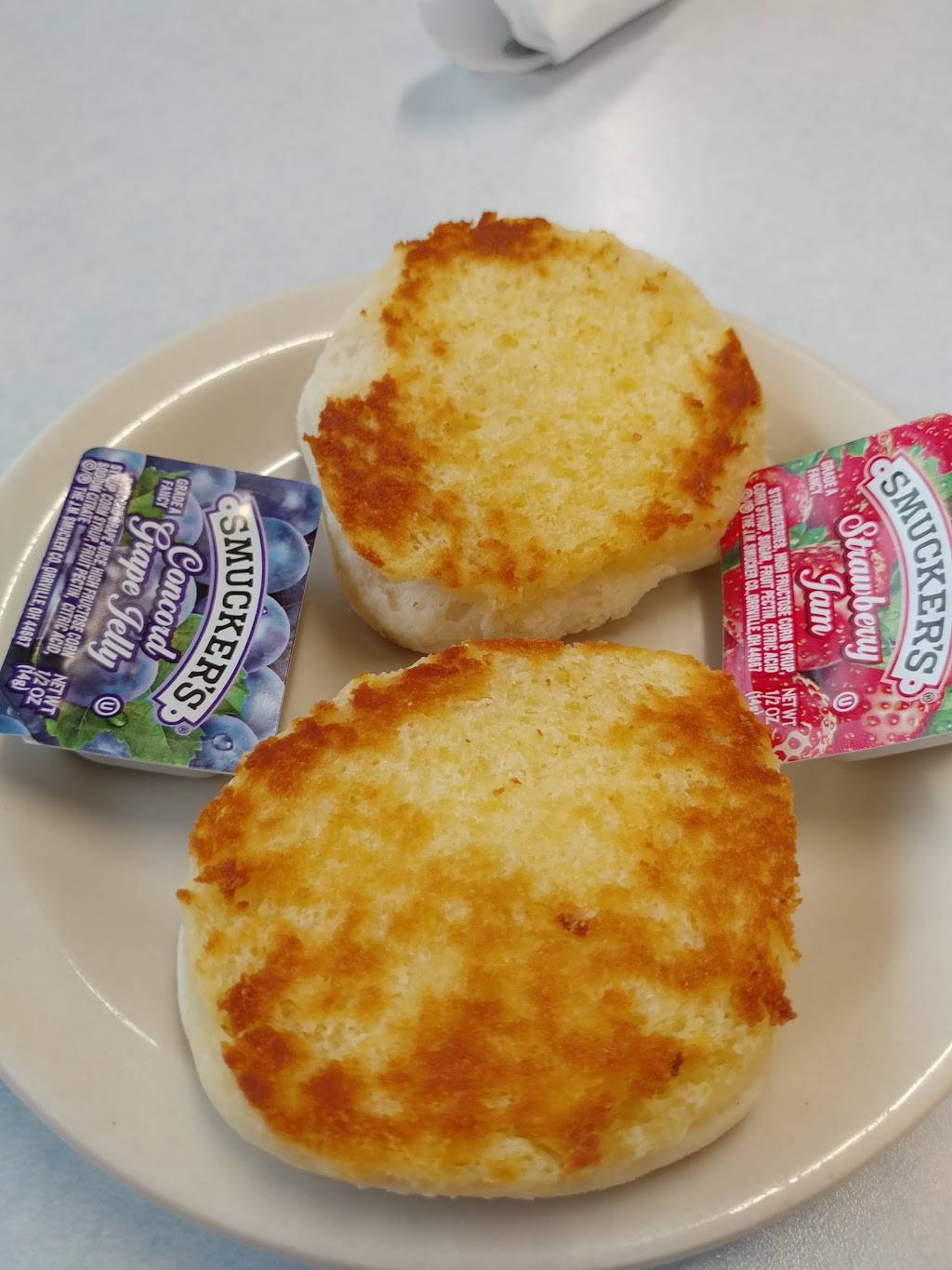 Tonis Café | restaurant | 379 IL-104, Divernon, IL 62530, USA | 2174144272 OR +1 217-414-4272