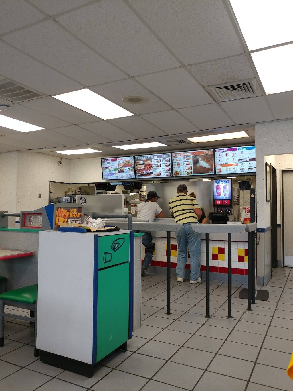 Burger King | restaurant | 20 Nitro Blvd, Cross Lanes, WV 25313, USA | 3047766534 OR +1 304-776-6534