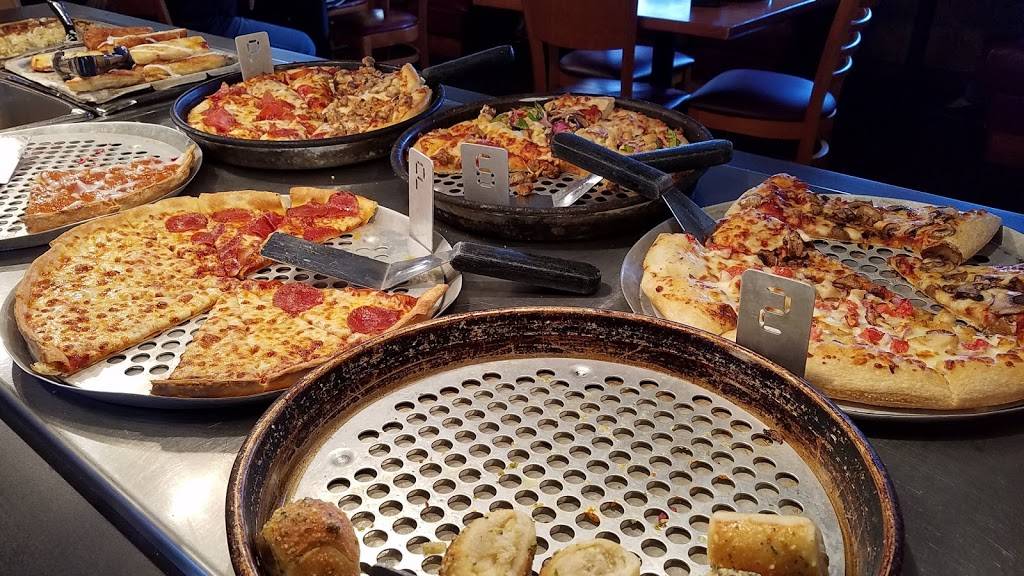 Pizza Hut | restaurant | 1401 W High St, Bryan, OH 43506, USA | 4196369002 OR +1 419-636-9002