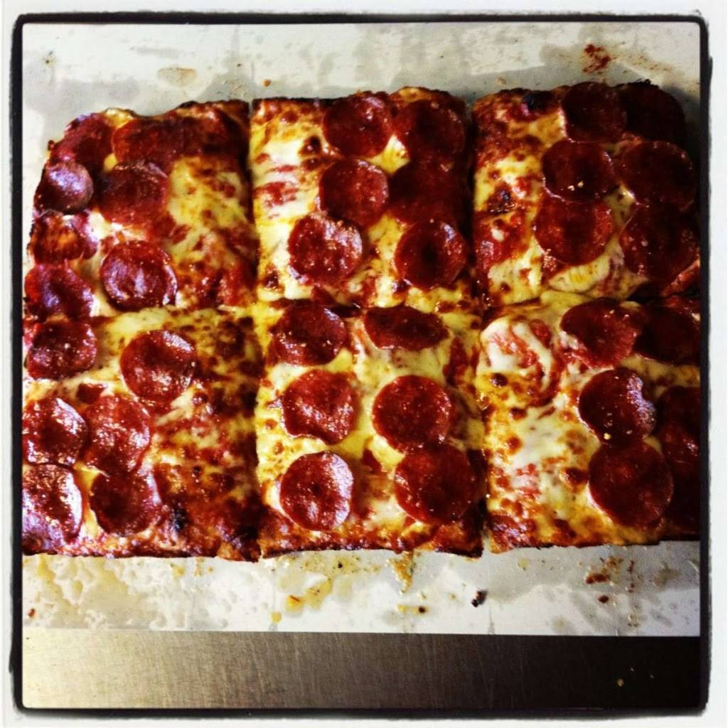 little italy | restaurant | 19136 E 10 Mile Rd, Eastpointe, MI 48021, USA | 5867780300 OR +1 586-778-0300