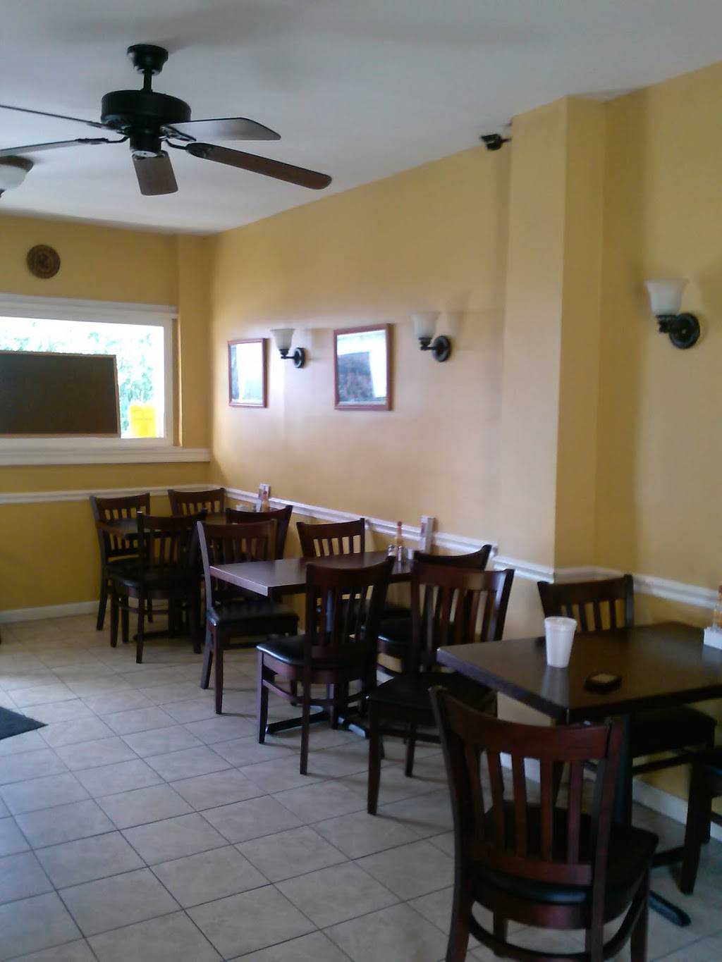 Petencito Latin Grill | restaurant | 250 Lawrence Ave, Lawrence, NY 11559, USA | 5163410550 OR +1 516-341-0550