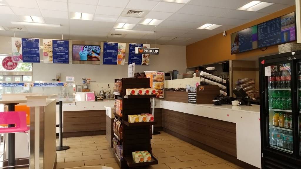 Dunkin Donuts | cafe | 10960 Cross Creek Blvd, Tampa, FL 33647, USA | 8133886877 OR +1 813-388-6877