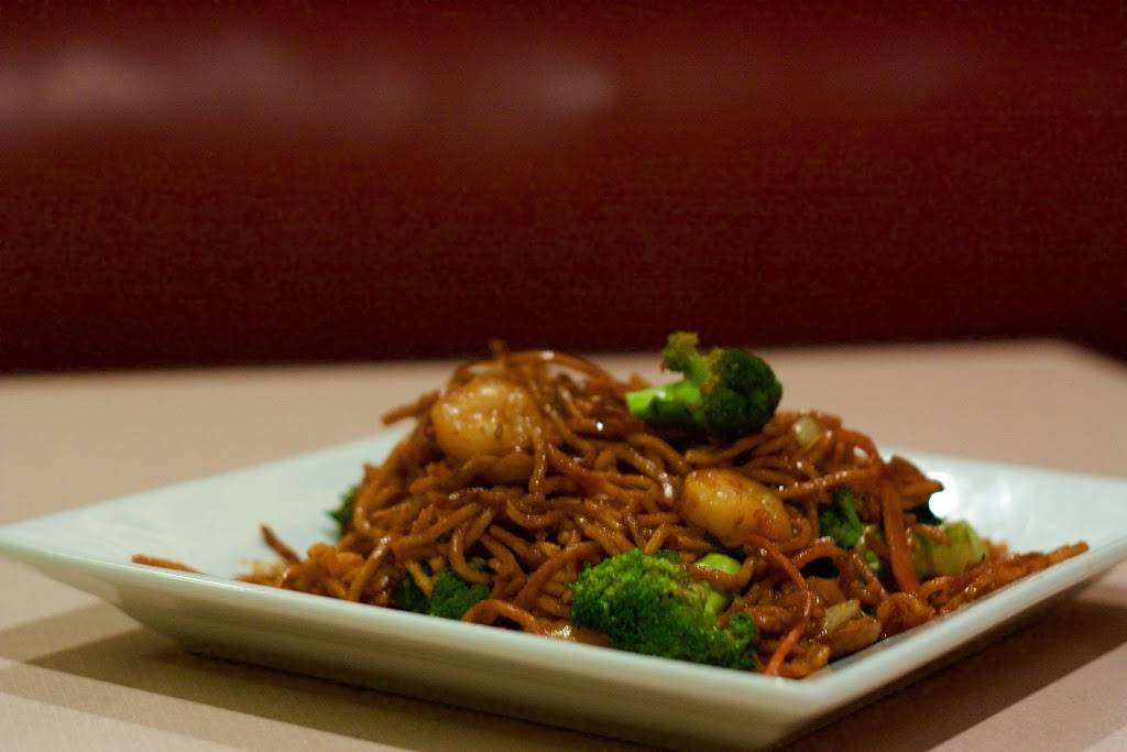 Golden House Restaurant | restaurant | 1241 E Grand River Ave, Howell, MI 48843, USA | 5175469634 OR +1 517-546-9634