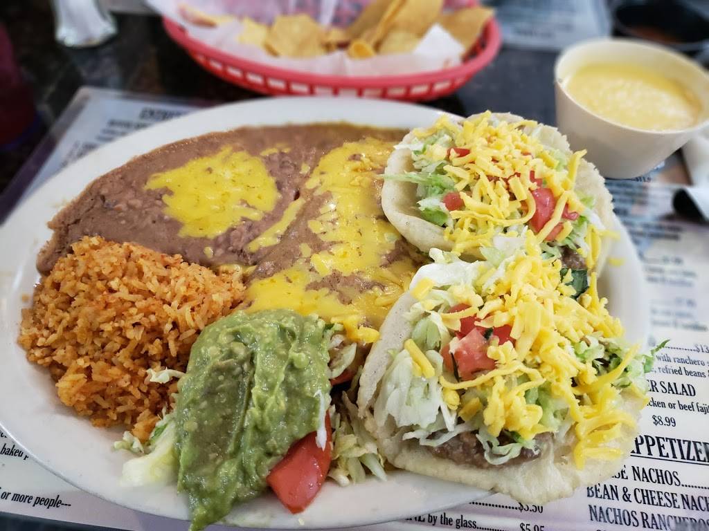 El Tipico Restaurant | restaurant | 2775, 1326 Goliad Rd, San Antonio, TX 78223, USA | 2105332070 OR +1 210-533-2070