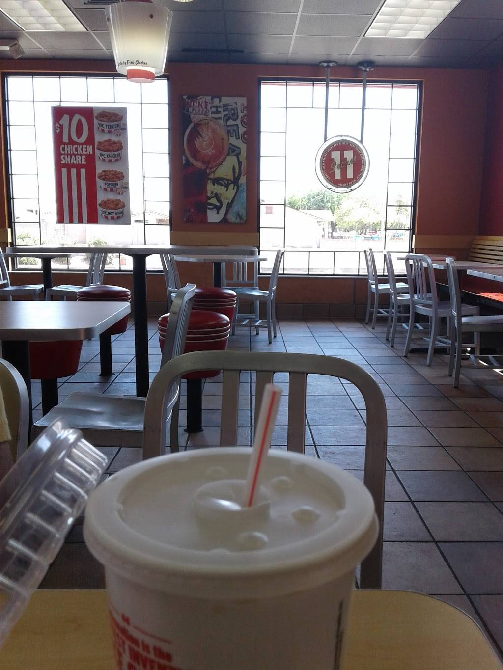 KFC | restaurant | 7634 W Indian School Rd, Phoenix, AZ 85033, USA | 6232479962 OR +1 623-247-9962