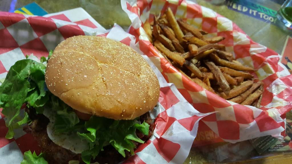 Mixed Up Burgers | restaurant | 510 E Avenue K, Grand Prairie, TX 75050, USA | 9726066700 OR +1 972-606-6700