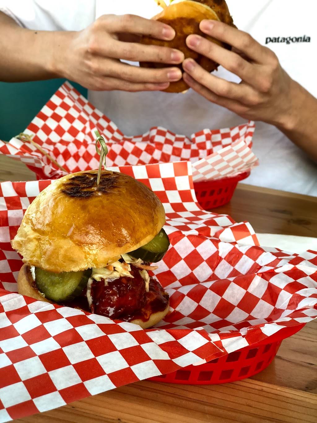 Welcome Chicken and Donuts | restaurant | 1535 E Buckeye Rd, Phoenix, AZ 85034, USA | 6022581655 OR +1 602-258-1655