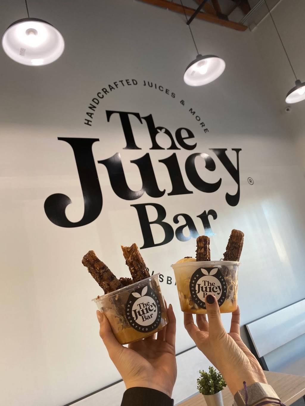 The Juicy Bar | restaurant | 2628 Gateway Rd Suite 125, Carlsbad, CA 92009, USA | 7604444408 OR +1 760-444-4408