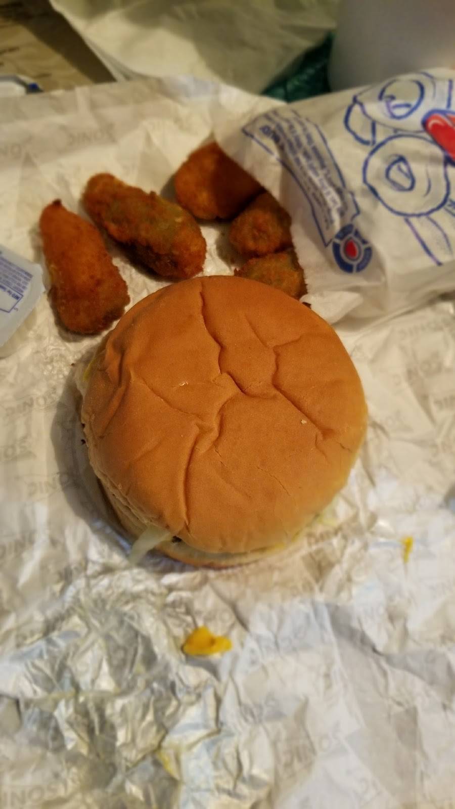 Sonic Drive-In | restaurant | 1159 W Main St, League City, TX 77573, USA | 2813325713 OR +1 281-332-5713