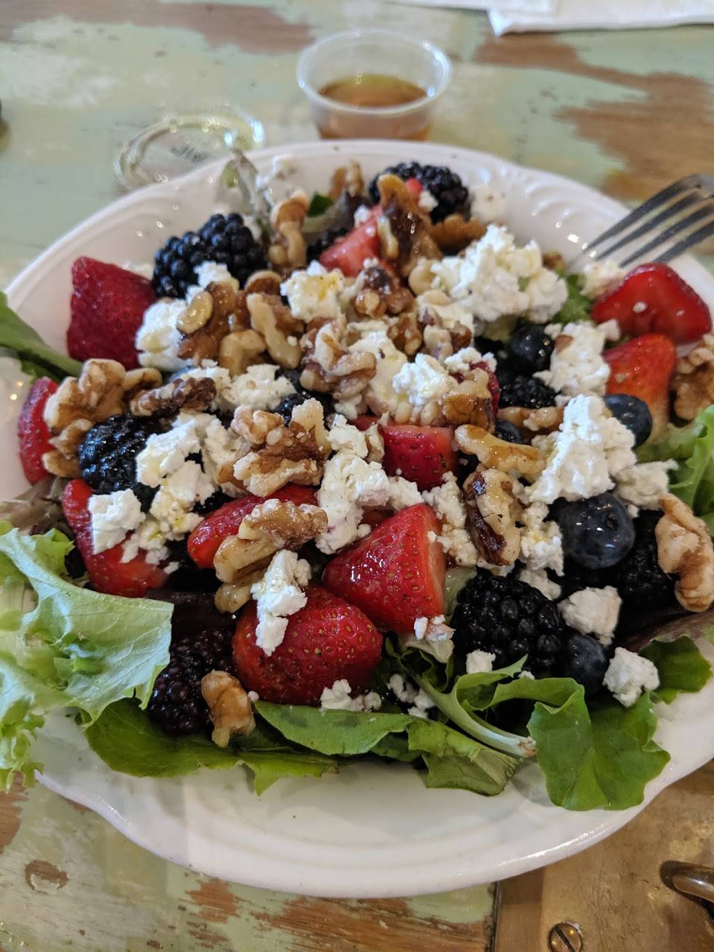 Undergrounds Coffee House and Roastery | cafe | 580 South Park Ave, Buffalo, NY 14210, USA | 7162409923 OR +1 716-240-9923