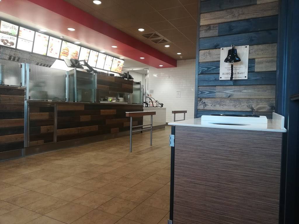 Arbys | restaurant | 4806 Larimer Pkwy, Johnstown, CO 80534, USA | 9706630611 OR +1 970-663-0611