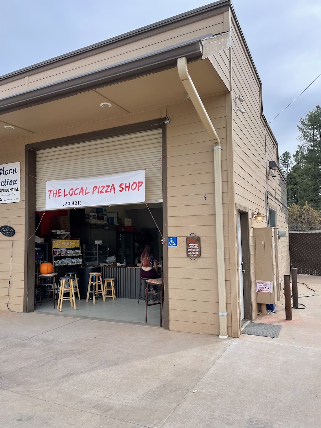 The Local Pizza Shop | meal takeaway | 6223 Hardscrabble Mesa Rd Suite #4, Pine, AZ 85544, USA | 9283634210 OR +1 928-363-4210