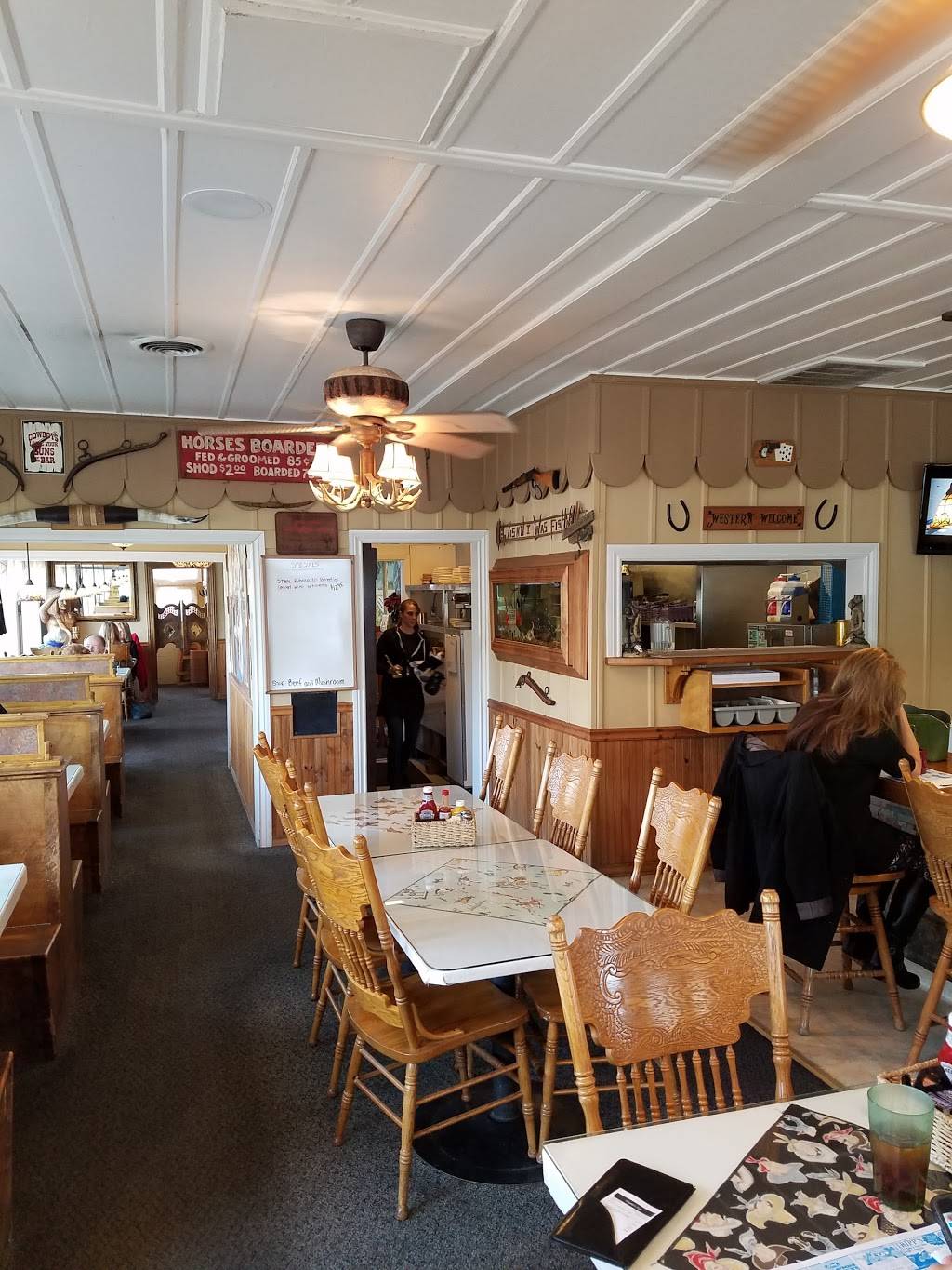 Charlies Cafe | restaurant | 6516, 145 S Auburn St, Grass Valley, CA 95945, USA | 5302741839 OR +1 530-274-1839