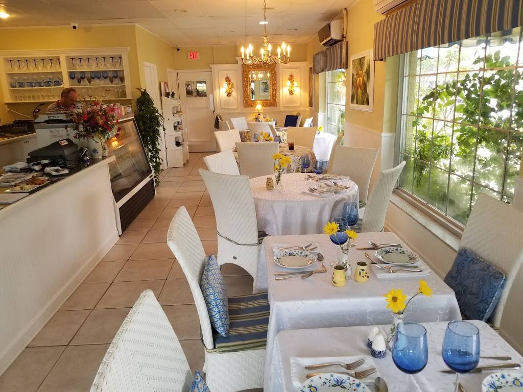 MariaDanna cafe | restaurant | 300 Tamiami Trail North, Trinity Plaza-corner of 3rd ave north, Naples, FL 34102, USA | 2392636892 OR +1 239-263-6892