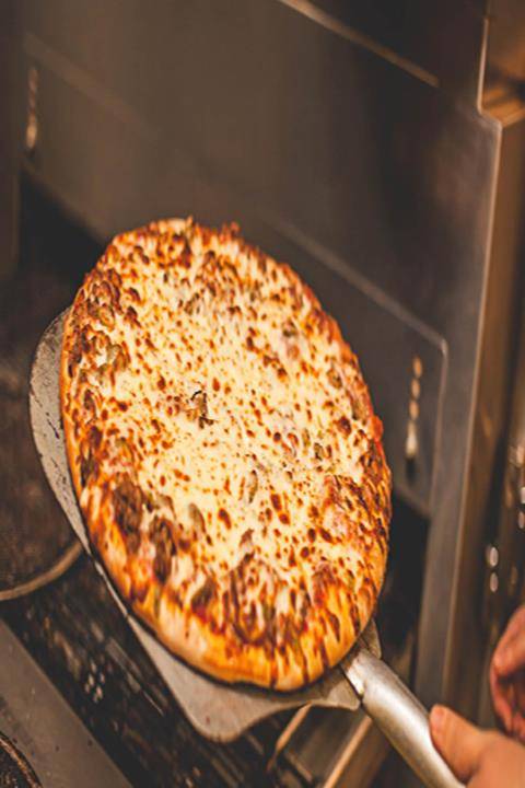 Arts Pizza | restaurant | 1602, 2027 Broadway St, Anderson, IN 46012, USA | 7656432787 OR +1 765-643-2787