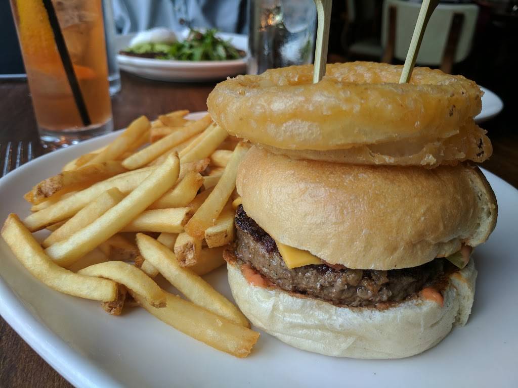 Burger & Barrel | restaurant | 25 W Houston St, New York, NY 10012, USA | 2123347320 OR +1 212-334-7320