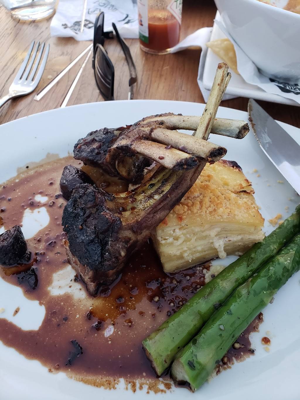 Mozambique | night club | 1740 S Coast Hwy, Laguna Beach, CA 92651, USA | 9497157777 OR +1 949-715-7777