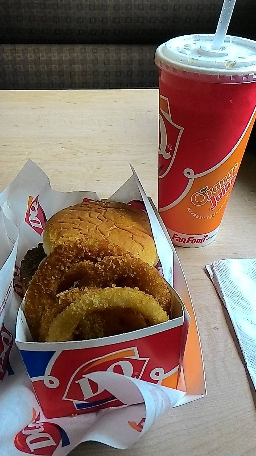 Dairy Queen Grill & Chill | restaurant | 1120 N Saginaw St, Holly, MI 48442, USA | 2486343251 OR +1 248-634-3251