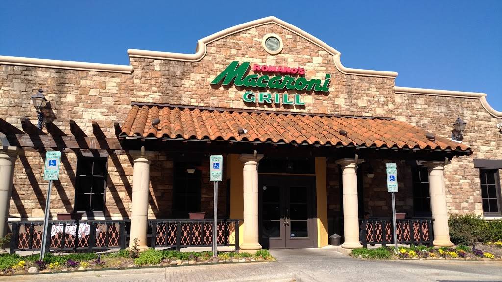 Romanos Macaroni Grill | restaurant | 8620 Research Dr, Charlotte, NC 28262, USA | 7045959696 OR +1 704-595-9696