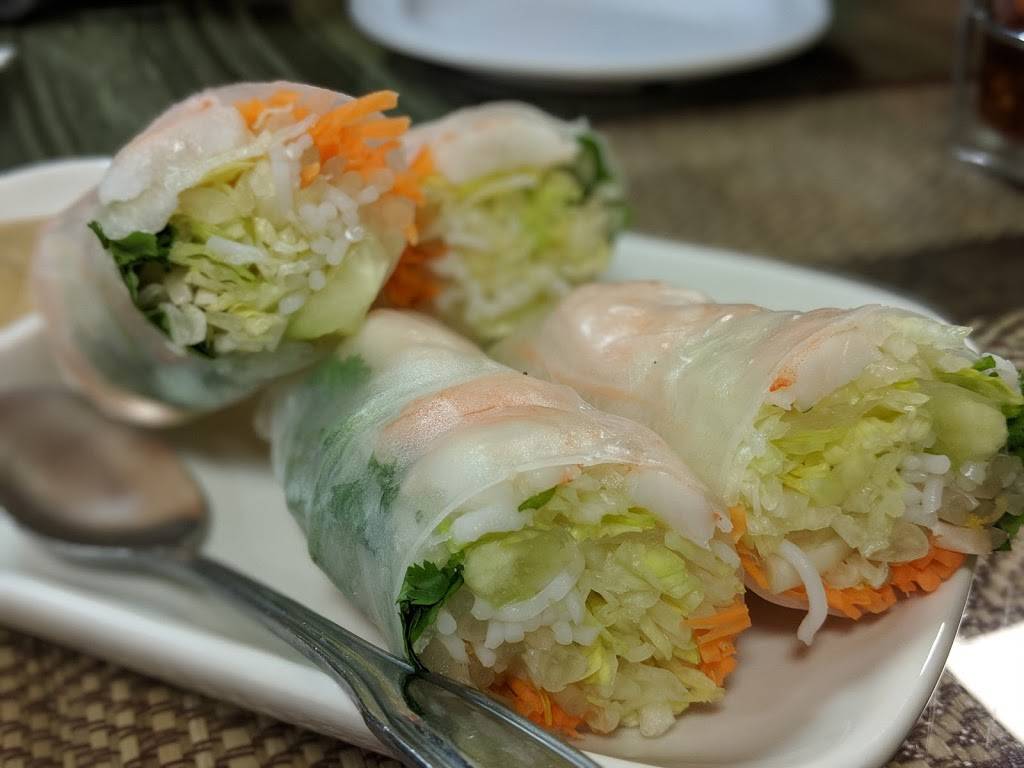 Krungthep Thai Cuisine | restaurant | 13260 1st Ave S, Seattle, WA 98168, USA | 2068299426 OR +1 206-829-9426