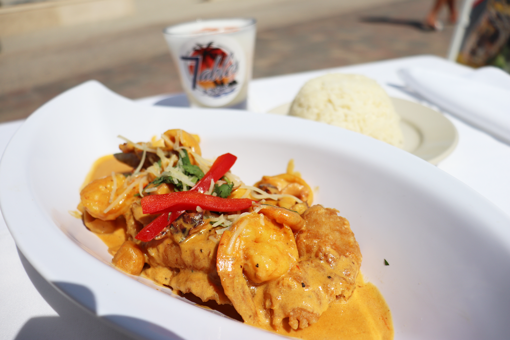 7 Tables On The Beach | restaurant | 600 N Surf Rd, Hollywood, FL 33019, USA | 8572189129 OR +1 857-218-9129