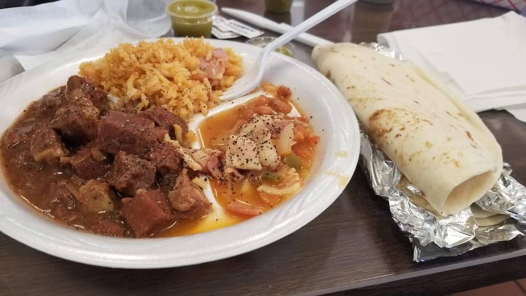 Tellez Tamales & Barbacoa | restaurant | 1737 S General McMullen Dr, San Antonio, TX 78237, USA | 2104331367 OR +1 210-433-1367