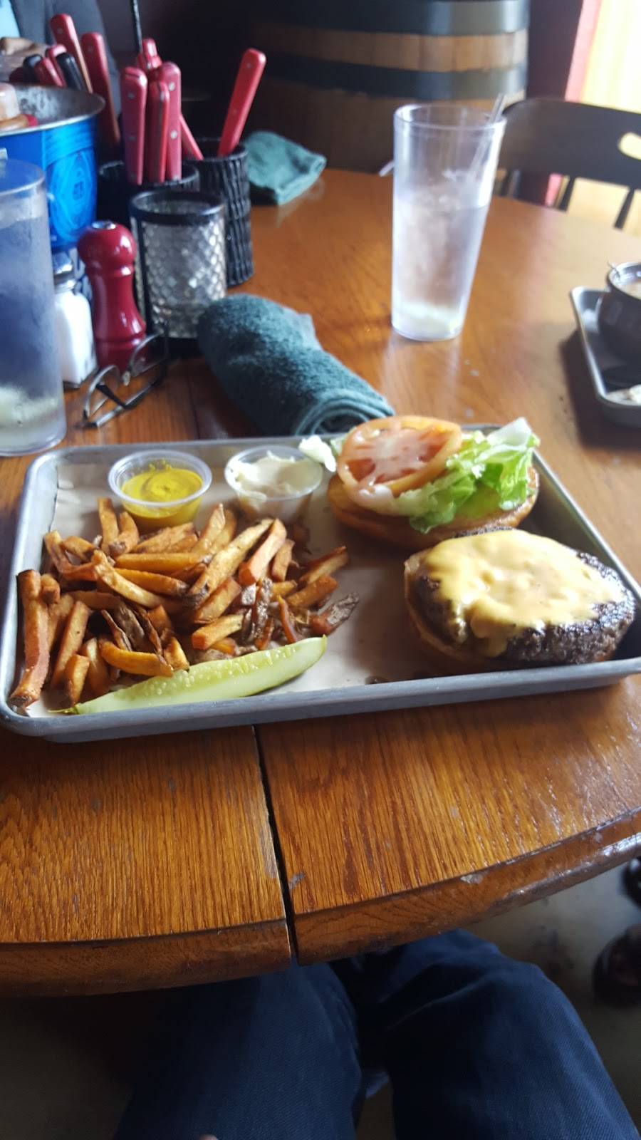 Brisket | restaurant | 1501 Hwy 17 S, North Myrtle Beach, SC 29582, USA | 8432734423 OR +1 843-273-4423