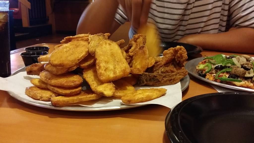 Shakeys Pizza Parlor | restaurant | 2829 Olive Hwy, Oroville, CA 95966, USA | 5305348844 OR +1 530-534-8844