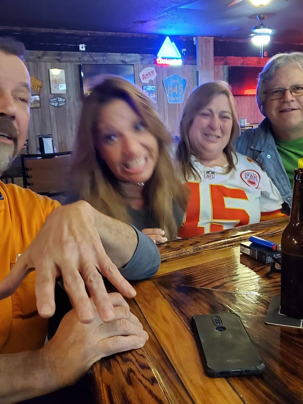 Thunderbird K.S.C. Tavern | restaurant | 8122 NE, I-69, Pleasant Valley, MO 64068, USA | 8164599934 OR +1 816-459-9934