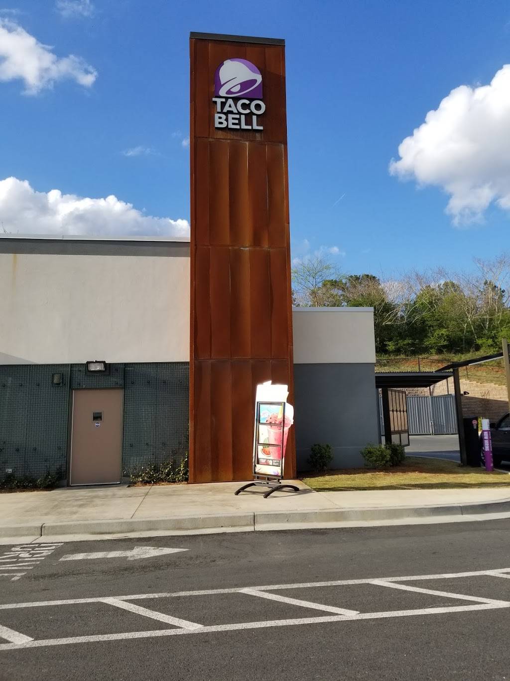 Taco Bell | restaurant | 220 LakePoint Pkwy, Cartersville, GA 30121, USA | 6787198883 OR +1 678-719-8883
