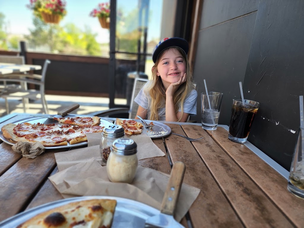 P6 Station | meal takeaway | 544 Park St, Thermopolis, WY 82443, USA | 3078643666 OR +1 307-864-3666