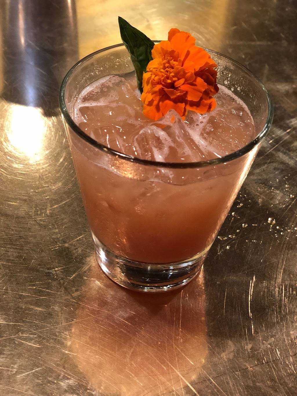 Brothers And Sisters | restaurant | 1770 Euclid St NW, Washington, DC 20009, USA | 2025880525 OR +1 202-588-0525