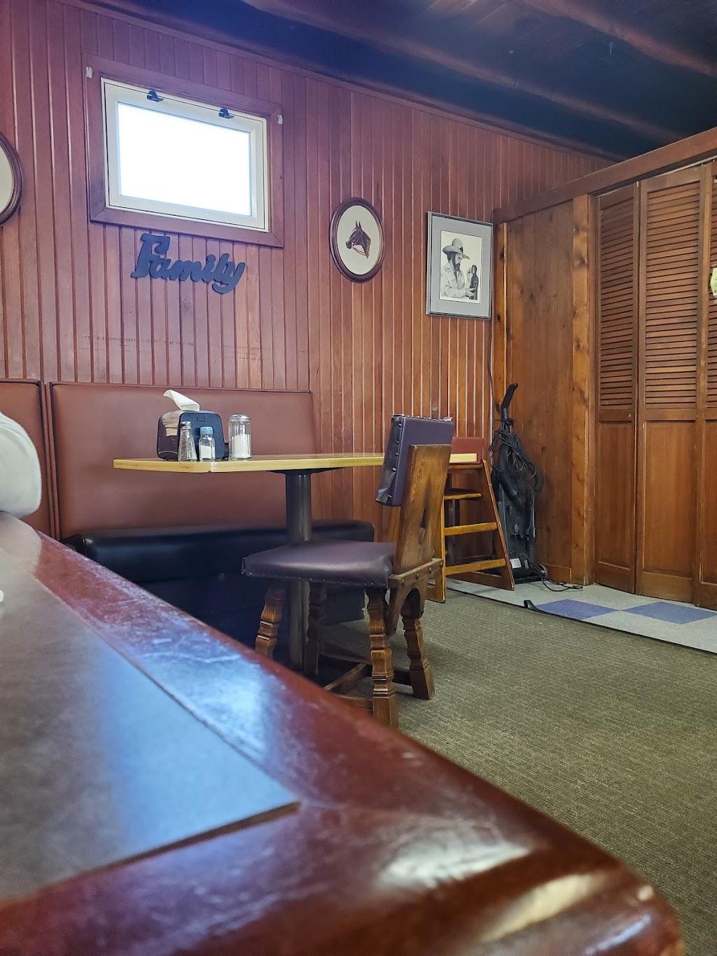 Trading Post Restaurant | restaurant | 602 US-287, Kit Carson, CO 80825, USA | 7199623355 OR +1 719-962-3355