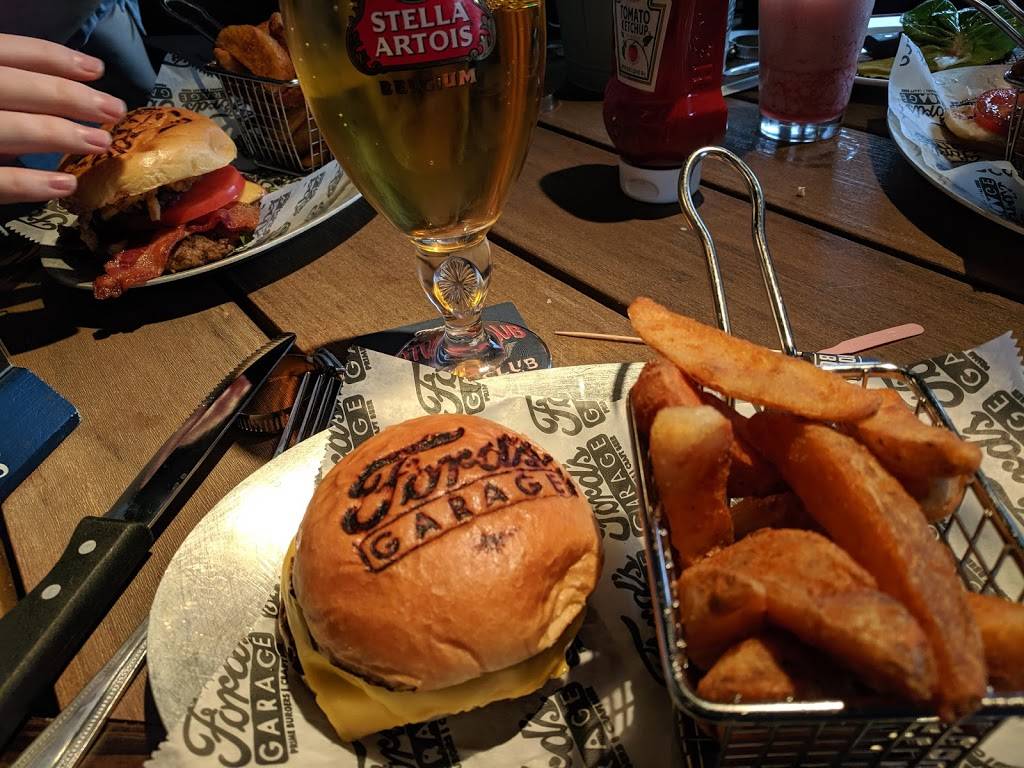 Fords Garage | restaurant | 13193 Levinson Ln #100, Noblesville, IN 46060, USA | 3178783673 OR +1 317-878-3673