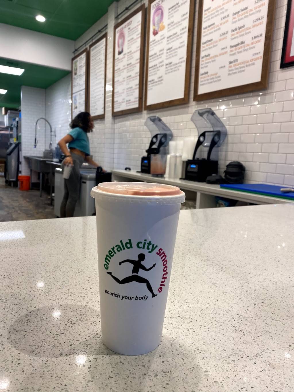 Emerald City Smoothie | restaurant | 2901 S 38th St, Tacoma, WA 98409, USA | 2533007902 OR +1 253-300-7902