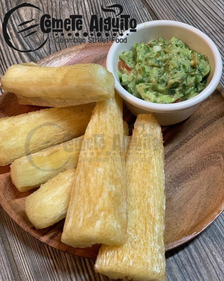 Comete Alguito Colombian Street Food | restaurant | 100 W Water St, Richmond, KY 40475, USA | 8593824946 OR +1 859-382-4946