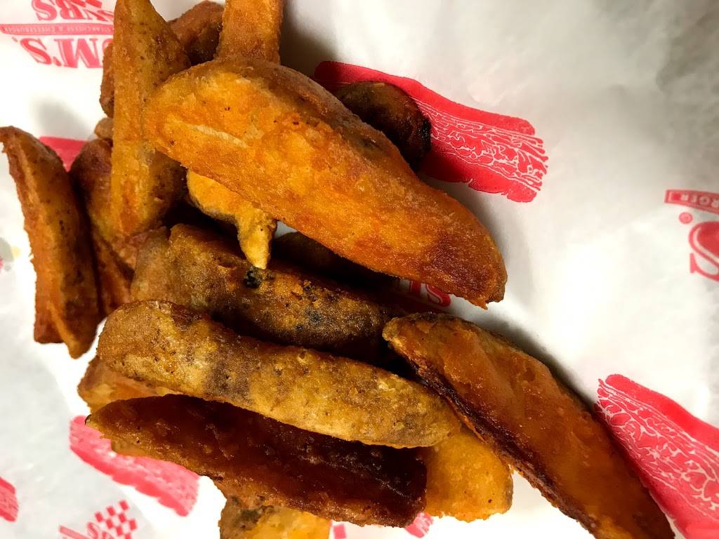 Yums Restaurant | restaurant | 3283 Austin Peay Hwy, Memphis, TN 38128, USA | 9013887400 OR +1 901-388-7400