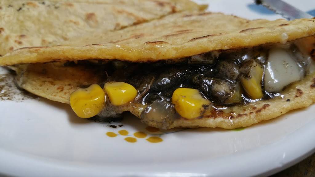 La Barbacha | restaurant | 2510 East Cesar E Chavez Avenue, Los Angeles, CA 90033, USA | 3232641451 OR +1 323-264-1451