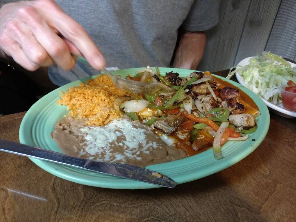 El Potrero Mexican Restaurant | restaurant | 1706 W Main St, Owosso, MI 48867, USA | 9897208226 OR +1 989-720-8226