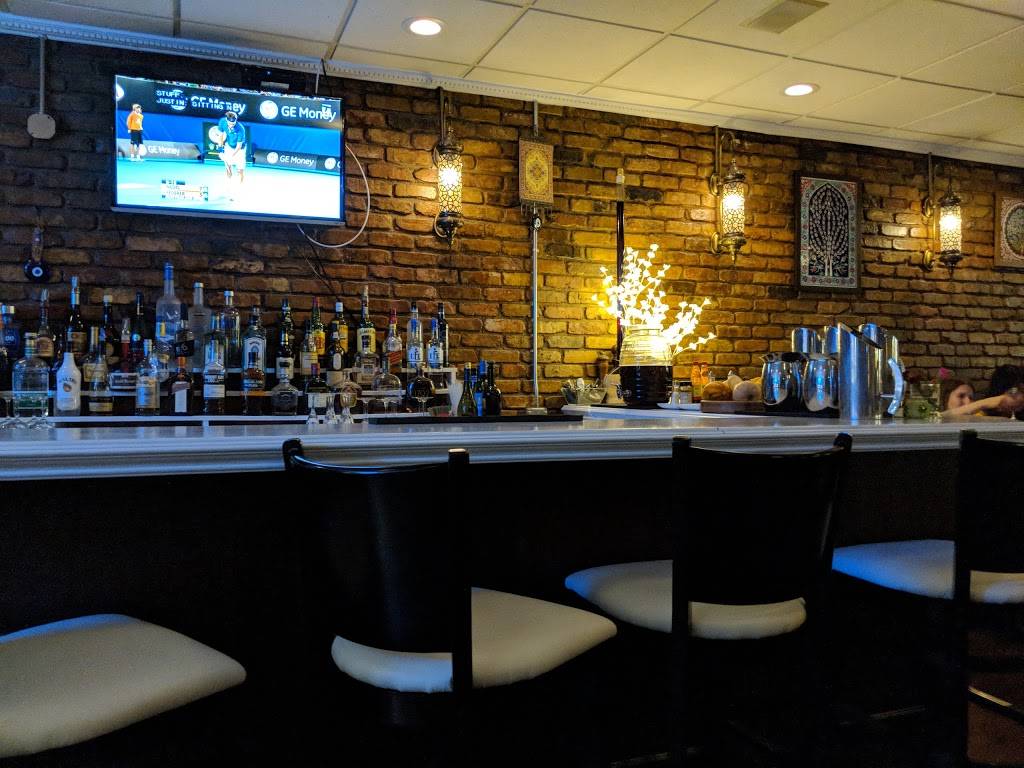 Pera Turkish Kitchen | restaurant | 2833 N Broadway, Chicago, IL 60657, USA | 7738800063 OR +1 773-880-0063